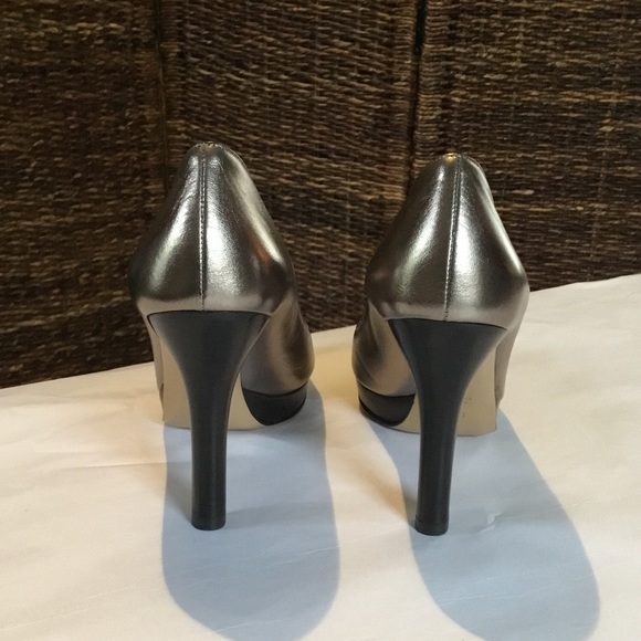 GUCCI - Picture 2 of 13